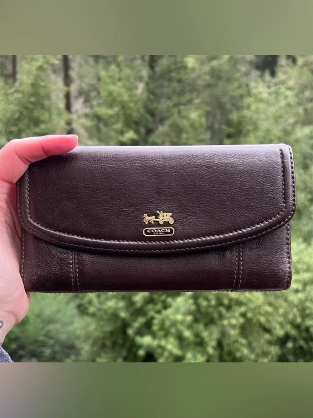 VINTAGE COACH Brown Leather Trifold Wallet w Gold Logo Accent AUTHENTIC